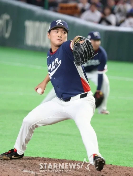 한국 우완투수 고우석이 7일 도쿄돔에서 열린 2026WBC 도쿄POOL 대한민국과 일본의 경기 6회말  등판해 무실점 이닝을 막아내고 있다.   2026.03.07. /사진=강영조 cameratalks@